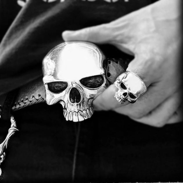 Mens skull clearance belt