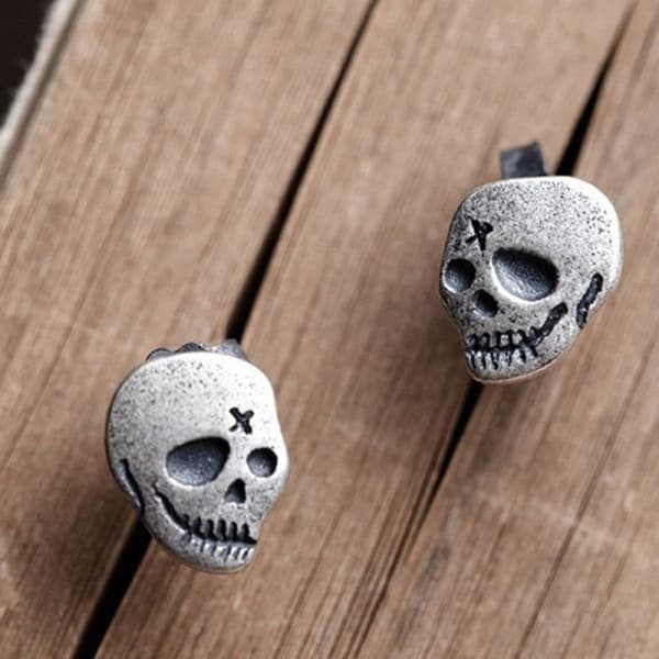 Gothic Skull Earrings