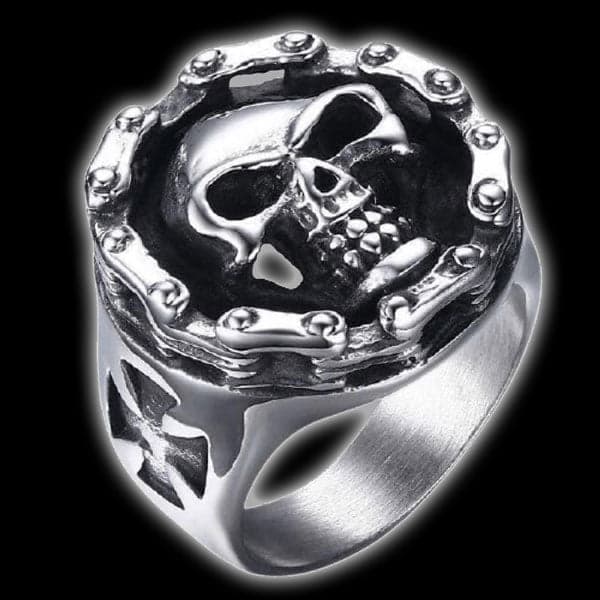 Hell’s Chain Skull Ring
